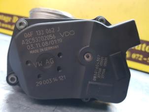 Drosselklappengehäuse van een Audi A4 Avant (B8) 1.8 TFSI 16V 2010