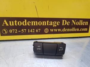 Used Switch (miscellaneous) Mercedes A (W176) 1.6 A-200 16V Price € 20,00 Margin scheme offered by de Nollen autorecycling