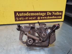 Used Bonnet lock mechanism Ford Fiesta 7 1.5 EcoBoost 12V ST Price € 48,40 Inclusive VAT offered by de Nollen autorecycling