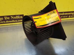 Usados Motor de ventilador de calefactor Audi A3 (8L1) 1.8 20V Precio € 50,00 Norma de margen ofrecido por de Nollen autorecycling