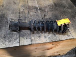 Used Front shock absorber rod, right Mazda Demio (DW) 1.3 16V Price € 50,00 Margin scheme offered by de Nollen autorecycling