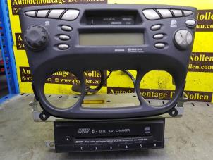 Used Radio CD player Nissan Almera (N16) 1.5 16V Price € 75,00 Margin scheme offered by de Nollen autorecycling