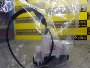 Usados Mecanismo de cerradura de puerta de 2 puertas izquierda Fiat 500C/595C/695C 1.4 T-Jet 16V Precio € 50,00 Norma de margen ofrecido por de Nollen autorecycling