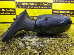 Used Wing mirror, right Renault Clio II (BB/CB) 1.2 Price € 30,00 Margin scheme offered by de Nollen autorecycling