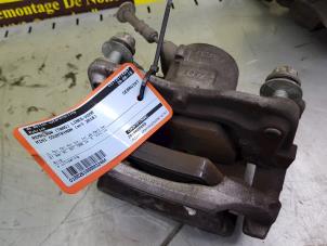Used Front brake calliper, left Mini Countryman (F60) 2.0 16V Cooper S Price € 151,25 Inclusive VAT offered by de Nollen autorecycling