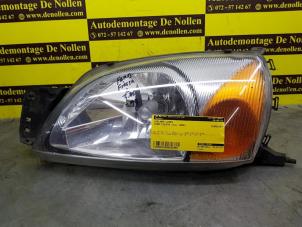 Używane Reflektor lewy Ford Fiesta 4 1.3i Cena € 30,00 Procedura marży oferowane przez de Nollen autorecycling