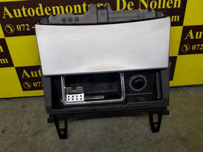 Begagnade Askkopp, fram Mercedes C (W204) 2.2 C-220 CDI 16V BlueEFFICIENCY Pris € 40,00 Marginaltabell erbjuds av autodemontage denollen