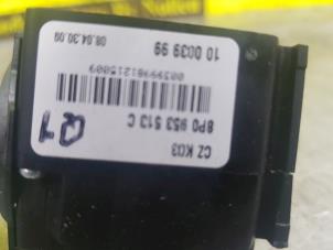 Usados Interruptor de indicador de dirección Audi TT (8J3) 1.8 TFSI 16V Precio € 20,00 Norma de margen ofrecido por de Nollen autorecycling