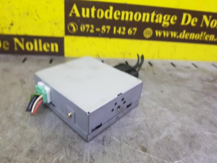 Używane Modul radiowy Mercedes S (W140) 2.8 300 SE Cena € 45,00 Procedura marży oferowane przez autodemontage denollen