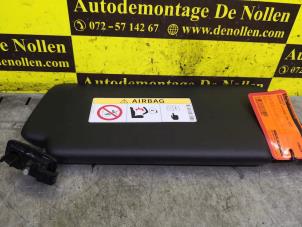 Used Sun visor Mercedes A (W176) 1.6 A-200 16V Price € 30,25 Inclusive VAT offered by de Nollen autorecycling