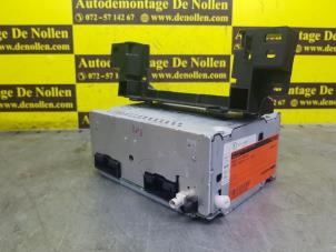 Gebrauchte Radio CD Spieler Ford Fiesta 6 (JA8) 1.0 EcoBoost 12V 100 Preis € 151,25 Mit Mehrwertsteuer angeboten von de Nollen autorecycling