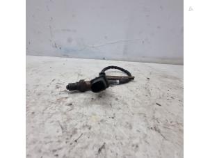 Lambda probe from a Opel Insignia Country Tourer 2.0 CDTI 16V 130 ecoFLEX 2011