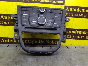 Used Radio control panel Opel Mokka/Mokka X 1.6 CDTI 16V 4x2 Price € 100,00 Margin scheme offered by de Nollen autorecycling