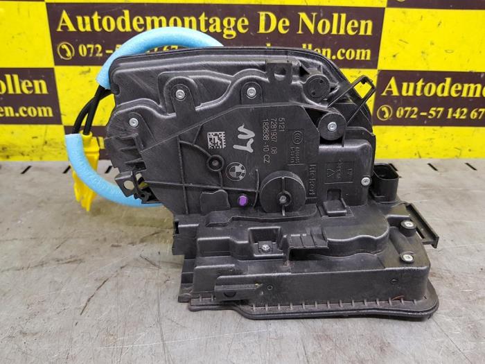 Begagnade Dörrlåsmekanism, 4-dörrars, vänster fram BMW 2 serie Active Tourer (F45) 218i 1.5 TwinPower Turbo 12V Pris € 82,28 Inklusive moms erbjuds av autodemontage denollen