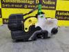 Dörrlåsmekanism, 4-dörrars, vänster bak från en Opel Insignia Country Tourer 2.0 CDTI 16V 130 ecoFLEX 2010
