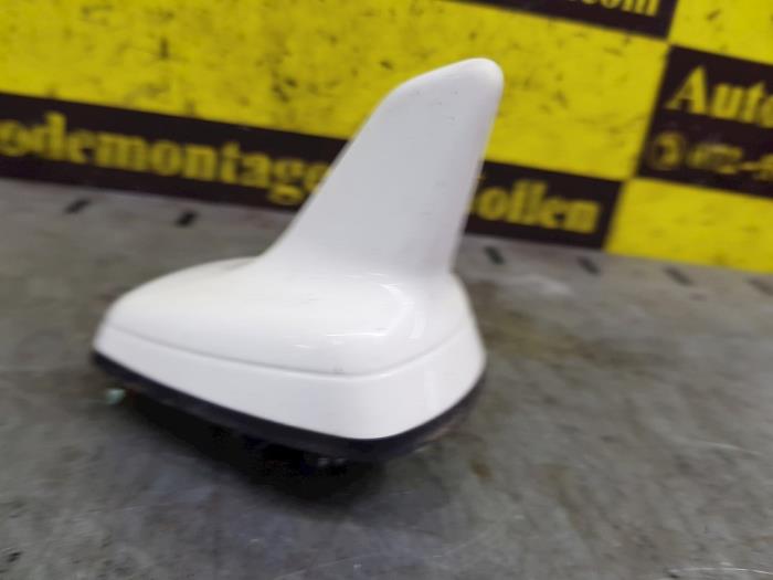 Używane Antena Audi S3 (8V1/8VK) 2.0 T FSI 16V Cena € 45,00 Procedura marży oferowane przez autodemontage denollen