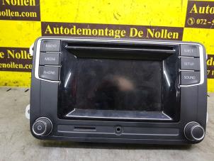 Usados Reproductor de CD y radio Volkswagen Caddy Combi IV 1.6 TDI 16V Precio € 275,00 Norma de margen ofrecido por de Nollen autorecycling