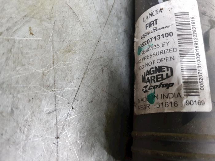 Fiat 500 Rear shock absorber rods, right stock