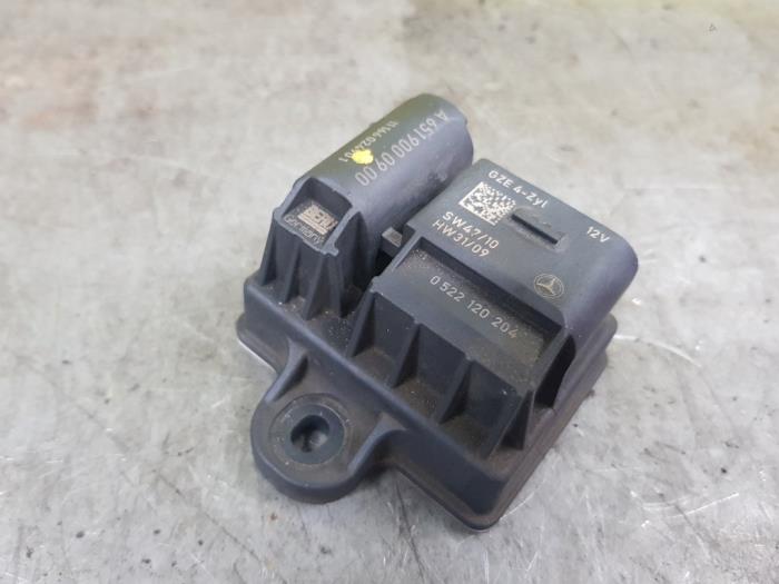 Glow plug relay Mercedes Sprinter 3,5t 310 CDI 16V 0522120204
