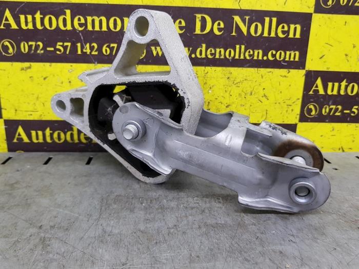 Usagé Support moteur Mercedes A (W176) 1.5 A-180 CDI, A-180d 16V Prix € 22,00 Règlement à la marge proposé par autodemontage denollen