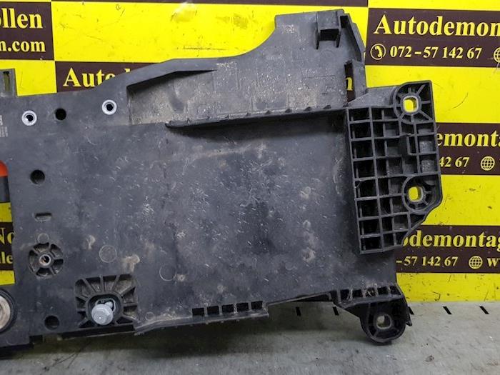 Begagnade Batterilåda Mini Mini (F56) Pris € 82,28 Inklusive moms erbjuds av autodemontage denollen