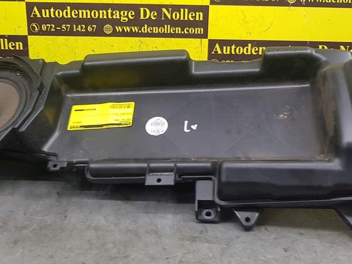 Begagnade Bashögtalare Audi A6 Quattro (C6) Pris på förfrågan erbjuds av autodemontage denollen
