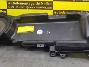 Usados Subwoofer Audi A6 Quattro (C6) Precio de solicitud ofrecido por de Nollen autorecycling