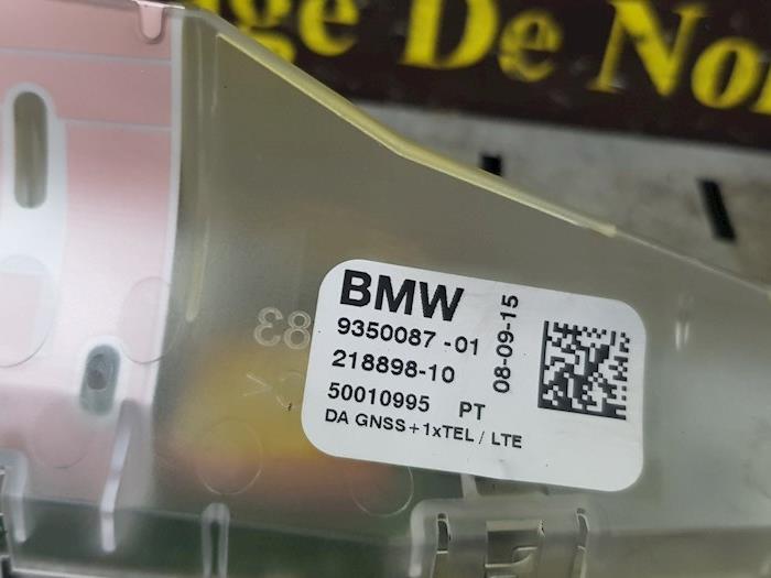 Antena z BMW 1 serie (F20) 116d 1.5 12V TwinPower 2015