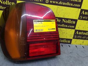 Usagé Feu arrière gauche Volkswagen Polo III (6N1) 1.4i 60 Prix € 27,00 Règlement à la marge proposé par de Nollen autorecycling