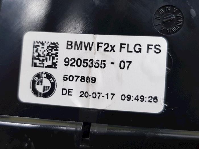 Aerateur tableau de bord d'un BMW 2 serie (F23) 218i 1.5 TwinPower Turbo 12V 2019
