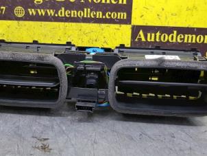 Used Dashboard vent BMW 2 serie (F23) 218i 1.5 TwinPower Turbo 12V Price € 60,50 Inclusive VAT offered by de Nollen autorecycling