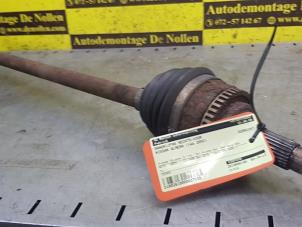 Used Front drive shaft, right Nissan Almera (N16) 1.5 16V Price € 50,00 Margin scheme offered by de Nollen autorecycling