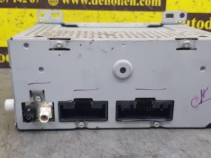 Radio CD player from a Ford Transit Custom 2.2 TDCi 16V 2014