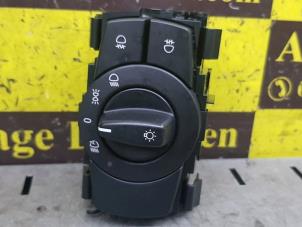 Used Light switch BMW 3 serie (E92) 320i 16V Price € 36,30 Inclusive VAT offered by de Nollen autorecycling