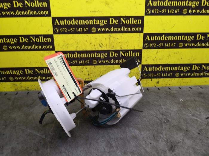 Begagnade Bensinpump Mini Mini (F56) 1.5 12V Cooper Pris € 54,45 Inklusive moms erbjuds av autodemontage denollen