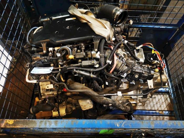 Engine from a MINI Countryman (F60) 2.0 Cooper D 2019