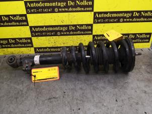 Used Front shock absorber, right Mitsubishi L-200 2.0 Price € 50,00 Margin scheme offered by de Nollen autorecycling