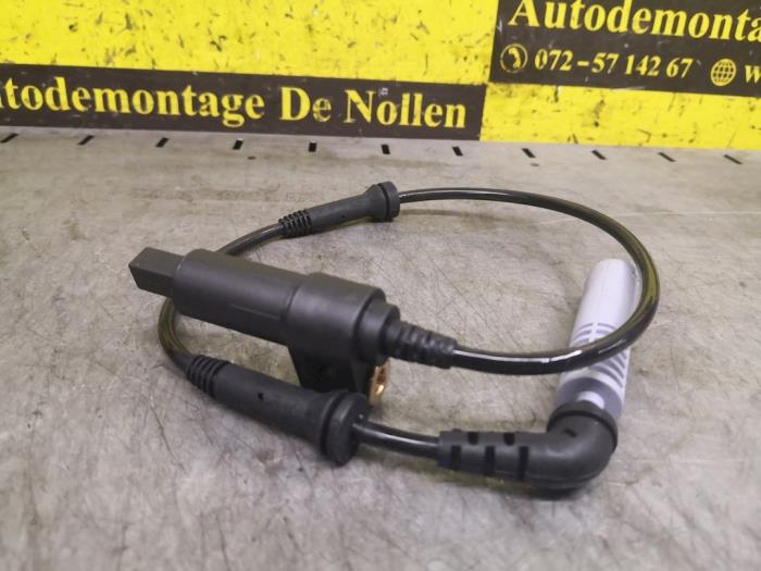 Begagnade Hastighetssensor BMW 3 serie (E46/4) 316i Pris € 22,00 Marginaltabell erbjuds av autodemontage denollen