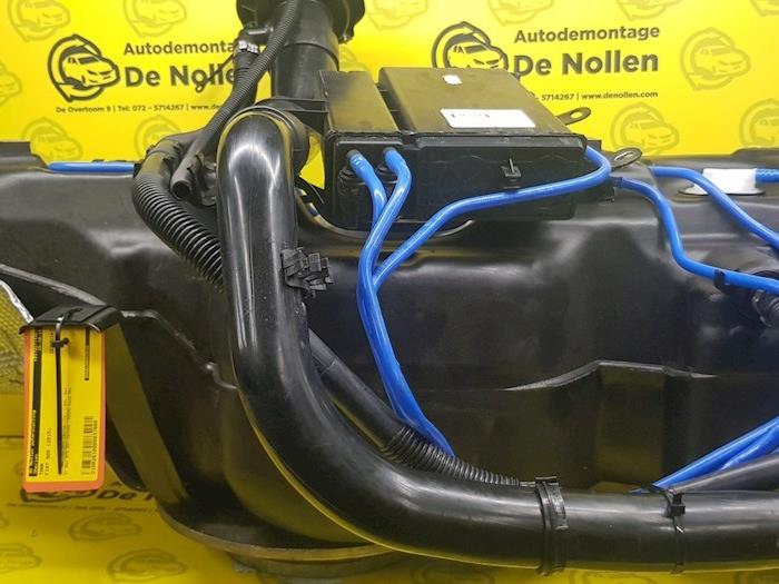 Begagnade Tank Fiat 500 (312) 0.9 TwinAir 80 Pris på förfrågan erbjuds av autodemontage denollen