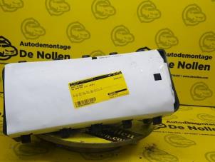 Używane Poduszka powietrzna kolanowa Volkswagen Crafter 2.0 TDI 16V Cena € 50,00 Procedura marży oferowane przez de Nollen autorecycling
