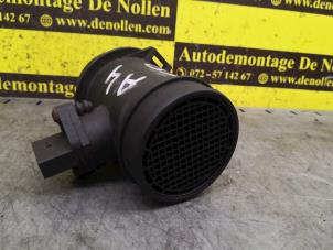 Used Air mass meter Volkswagen Passat (3B2) 1.9 TDi 115 Price € 35,00 Margin scheme offered by de Nollen autorecycling