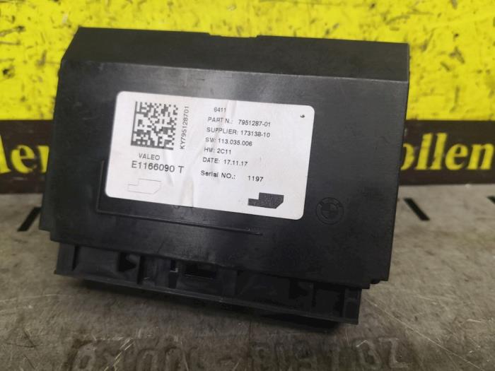 Używane Modul (rózne) BMW 1 serie (F21) 118i 1.5 TwinPower 12V Cena € 54,45 Z VAT oferowane przez autodemontage denollen