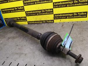 Used Front drive shaft, right Volkswagen Golf VII (AUA) 1.6 TDI 16V Price € 125,00 Margin scheme offered by de Nollen autorecycling