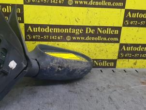 Used Wing mirror, right Renault Clio II (BB/CB) 1.2 Price € 25,00 Margin scheme offered by de Nollen autorecycling
