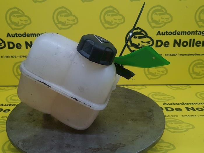 Expansion vessel from a MINI Countryman (R60) 1.6 16V Cooper ALL4 2014