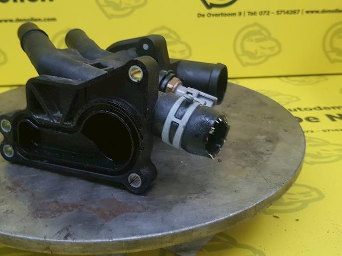 Thermostat housing Ford Fiesta VIII 1.1 TiVCT 12V 85 CM5G9K478GA XYJB