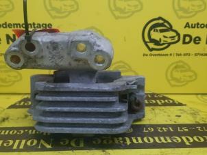 Used Engine mount Peugeot 207 CC (WB) 1.6 16V Price € 30,25 Inclusive VAT offered by de Nollen autorecycling