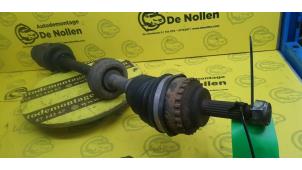 Used Front drive shaft, right Renault Clio II (BB/CB) 1.4 16V Price € 45,00 Margin scheme offered by de Nollen autorecycling