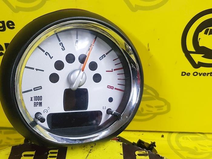 Używane Obrotomierz Mini Coupe (R58) 1.6 16V Cooper S Cena € 45,00 Procedura marży oferowane przez autodemontage denollen