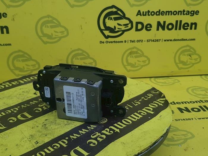 Używane Przycisk I-Drive Mini Countryman (F60) 2.0 Cooper D Cena € 163,35 Z VAT oferowane przez autodemontage denollen